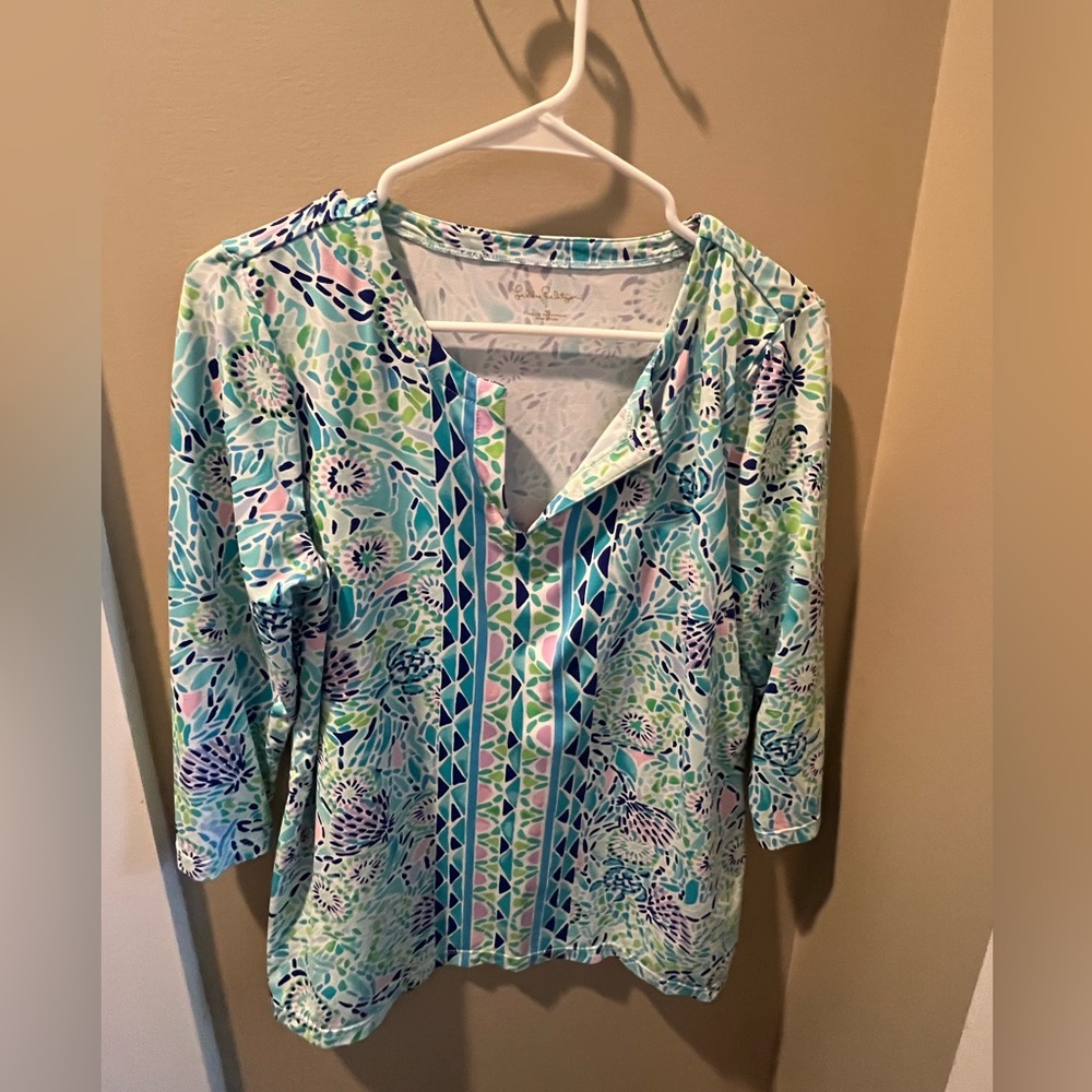 Lilly Pulitzer Chilly Lilly 3/4 sleeve top SPF 50
